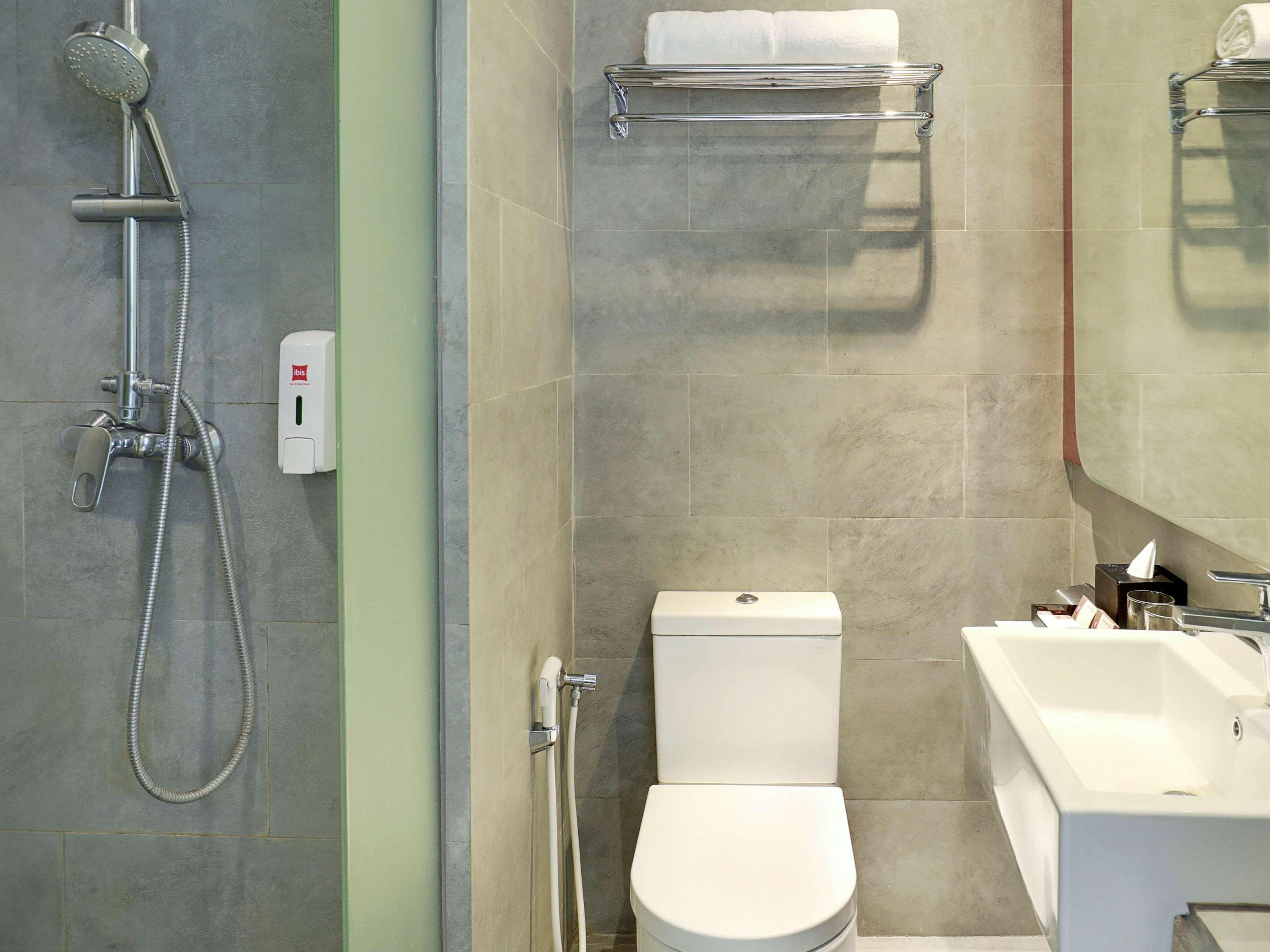Hotel Ibis Malioboro à Yogyakarta Extérieur photo