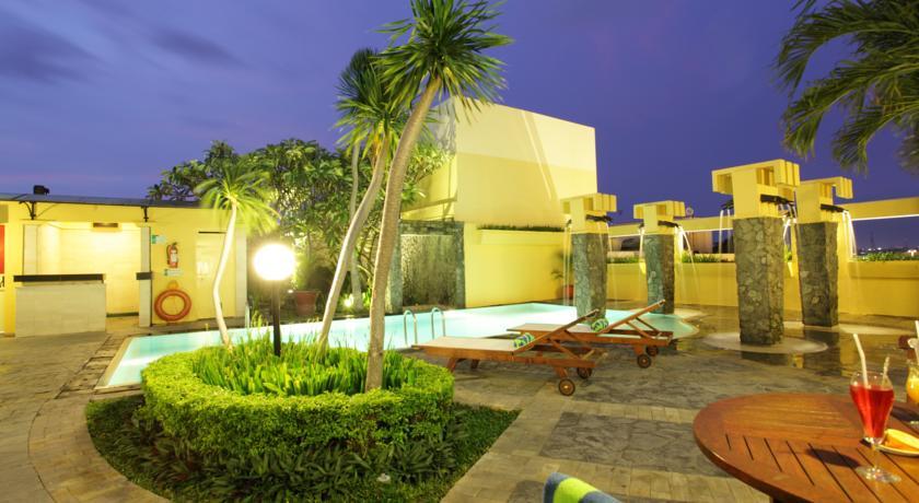 Hotel Ibis Malioboro à Yogyakarta Extérieur photo