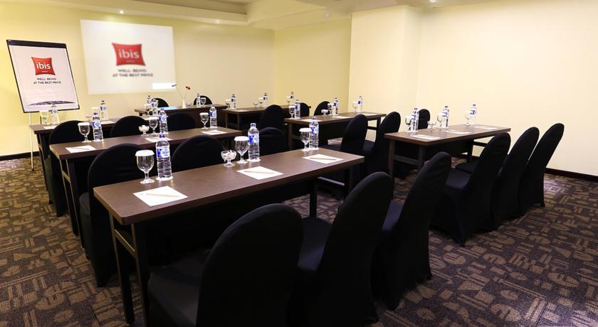 Hotel Ibis Malioboro à Yogyakarta Extérieur photo