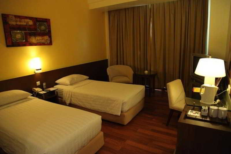 Hotel Ibis Malioboro à Yogyakarta Extérieur photo