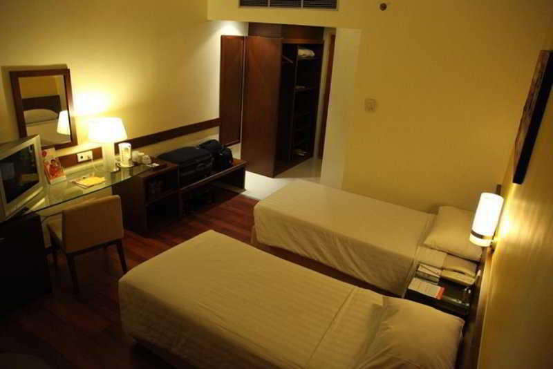 Hotel Ibis Malioboro à Yogyakarta Extérieur photo
