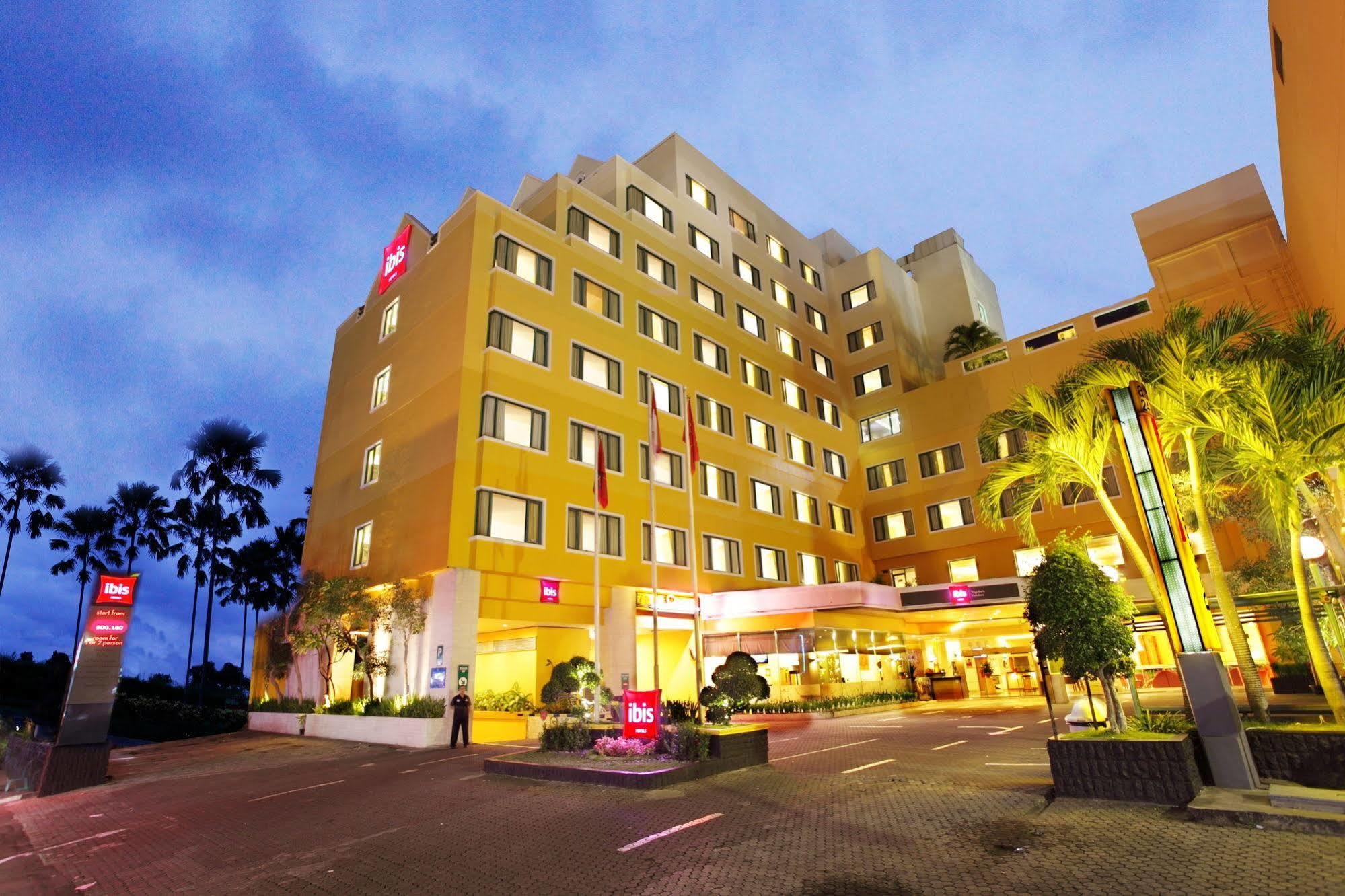 Hotel Ibis Malioboro à Yogyakarta Extérieur photo
