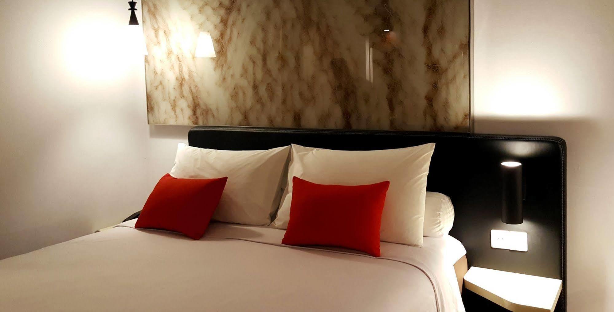 Hotel Ibis Malioboro à Yogyakarta Extérieur photo